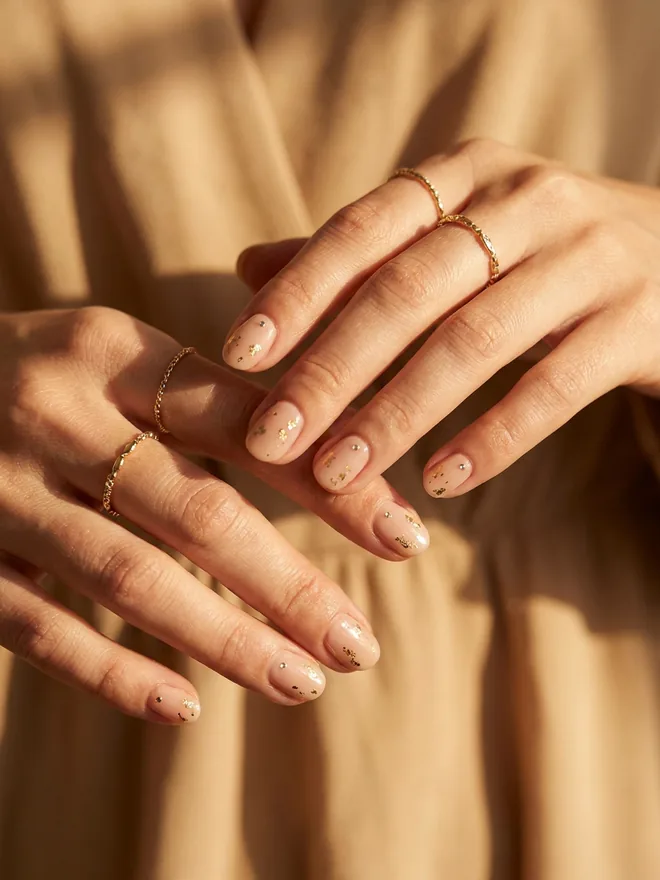 Nail art nude dorures — Manucure Nîmes